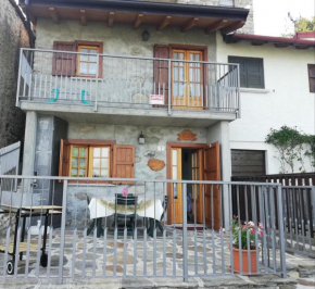 Casa Anna - Montemezzo Bugiallo